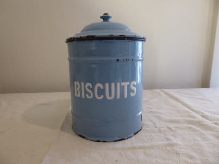 Canister