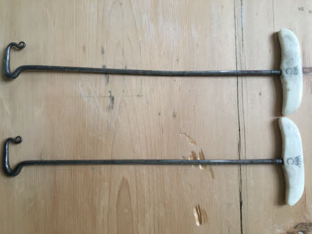 Boot hook