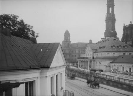 Shaw’s Corner. Reproduced with kind permission of LSE, The National Trust, and The Society of Authors on behalf of the Bernard Shaw Estate © National Trust