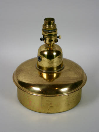 Light bulb fitting