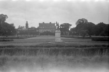 Shaw’s Corner. Reproduced with kind permission of LSE, The National Trust, and The Society of Authors on behalf of the Bernard Shaw Estate © National Trust