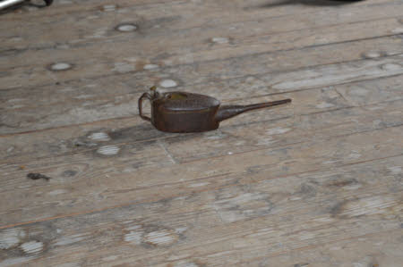 Oil can
