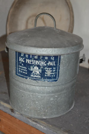 Preserving pail