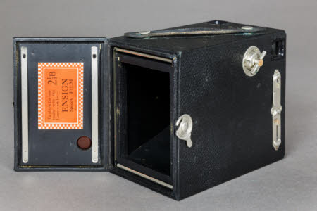 Ensign 2¼B reflex box camera