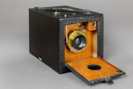Kodak No 2. Bulls Eye Special Model 98 box camera