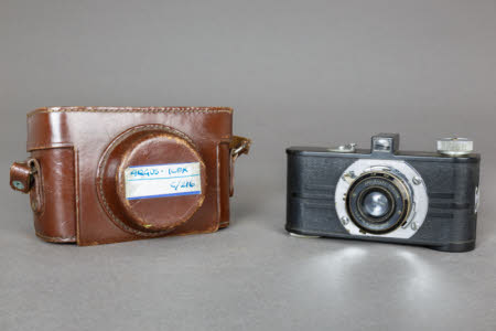 An Argus A 35mm camera in a leather ever-ready case.
