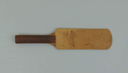 Sports racket