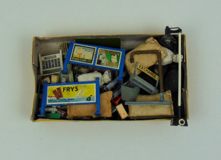 Minature station accessory