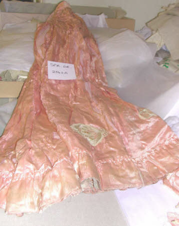 Ball gown
