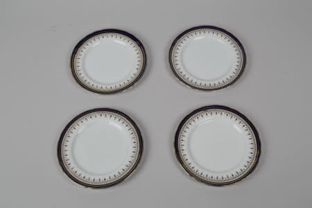 Side plate
