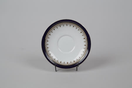 Tea cup saucer