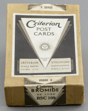 Box of 100 Criterion Bromide De Luxe BSC 109 Grade 6 photographic paper post cards.