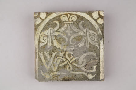 Floor tile