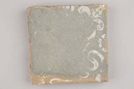 Floor tile