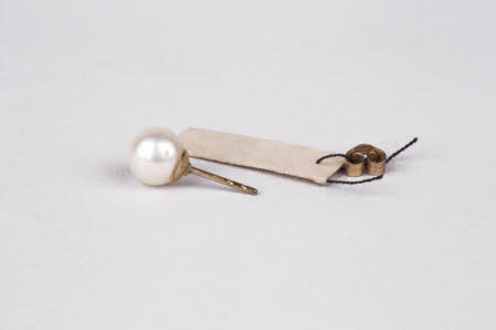 Earring