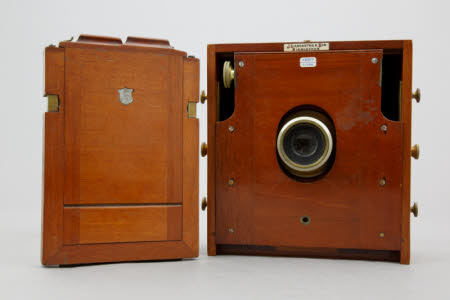 Instantograph folding field camera, 1897