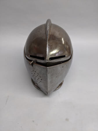 Suit of armour