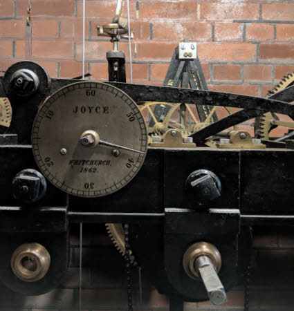 Turret clock