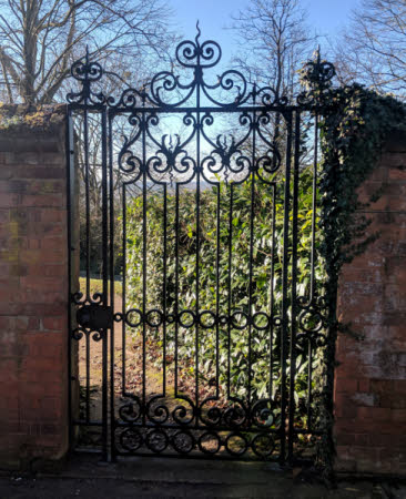 Gate and screen