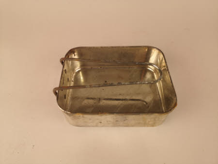 Mess tin