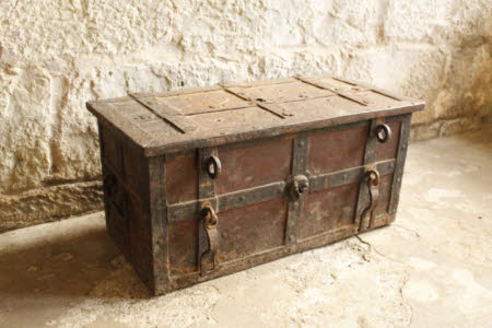 Strong box