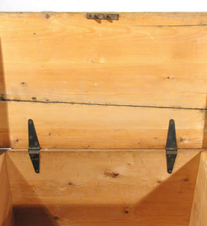 Ammunition box