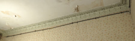 Picture rail