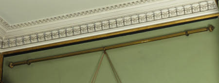 Picture rail