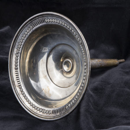 Bon bon dish