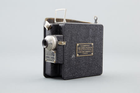 A 'Campro' Mk 2 cine camera/projector by Home Cine Cameras Ltd, London.
