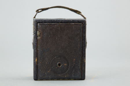 A Tudor No 5 Plate camera