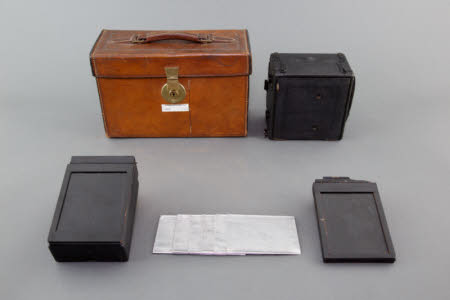 Sanderson Regular Model folding plate camera with Dogmar f4.5 lens, brown leather case, Adams ...