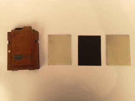Plate holder