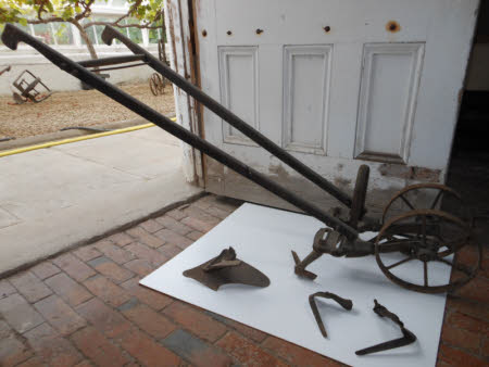 Cultivator