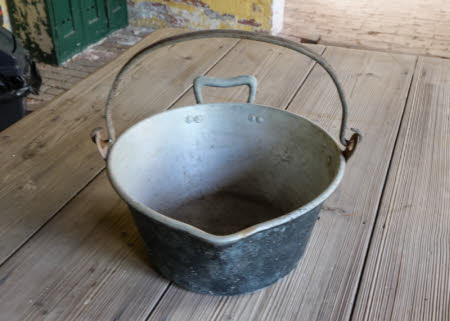 Cooking pan