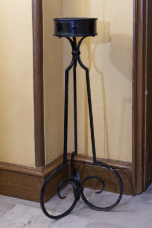 Plant stand