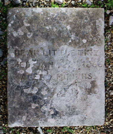 Pet gravestone