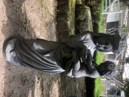 Statue