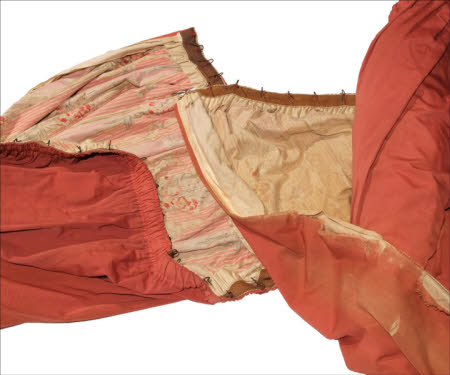 Curtains and pelmet