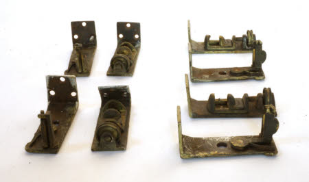 Curtain rod fitting