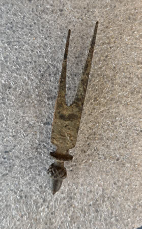 Strap end