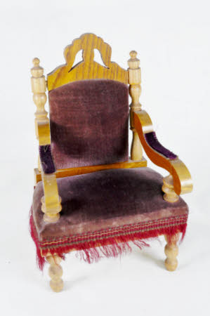 Dolls' chair