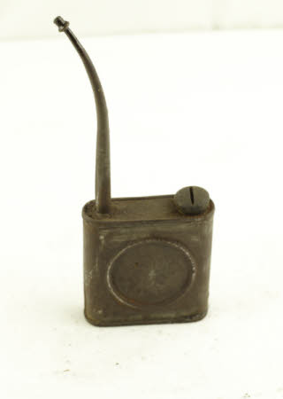 Oil can