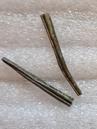 Shoelace end