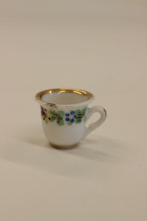 Doll's house cup
