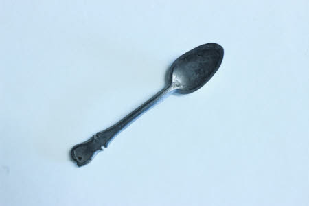 Doll's house cutlery