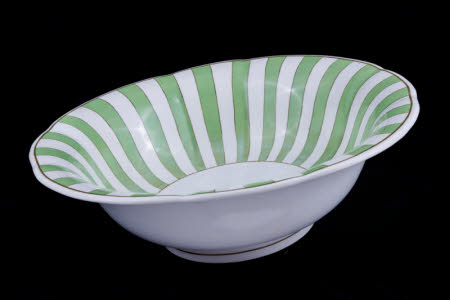 Wash bowl