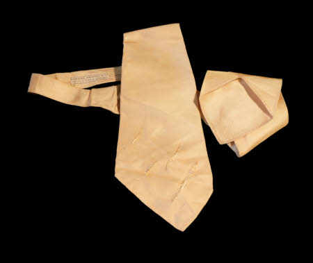 Tie